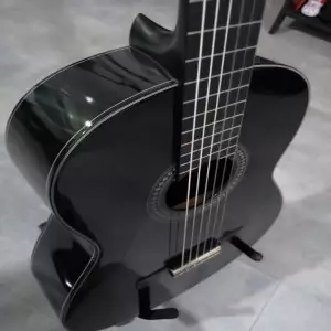 قیمت گیتار یاماها CG142 - خرید گیتار یاماها CG142